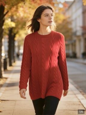 JEANNE PIERRE Size Medium Cable Knit Crew Sweater in Red